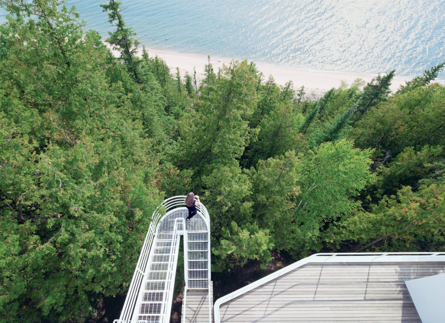 The Douglas House by Richard Meier on Lake Michigan