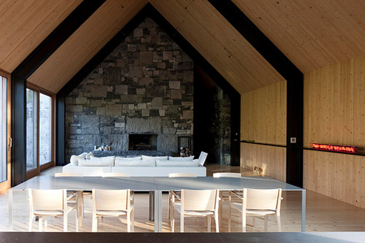 Woodstock Farm House in Vermont by Rick Joy Architects